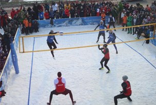 Snow volleyball